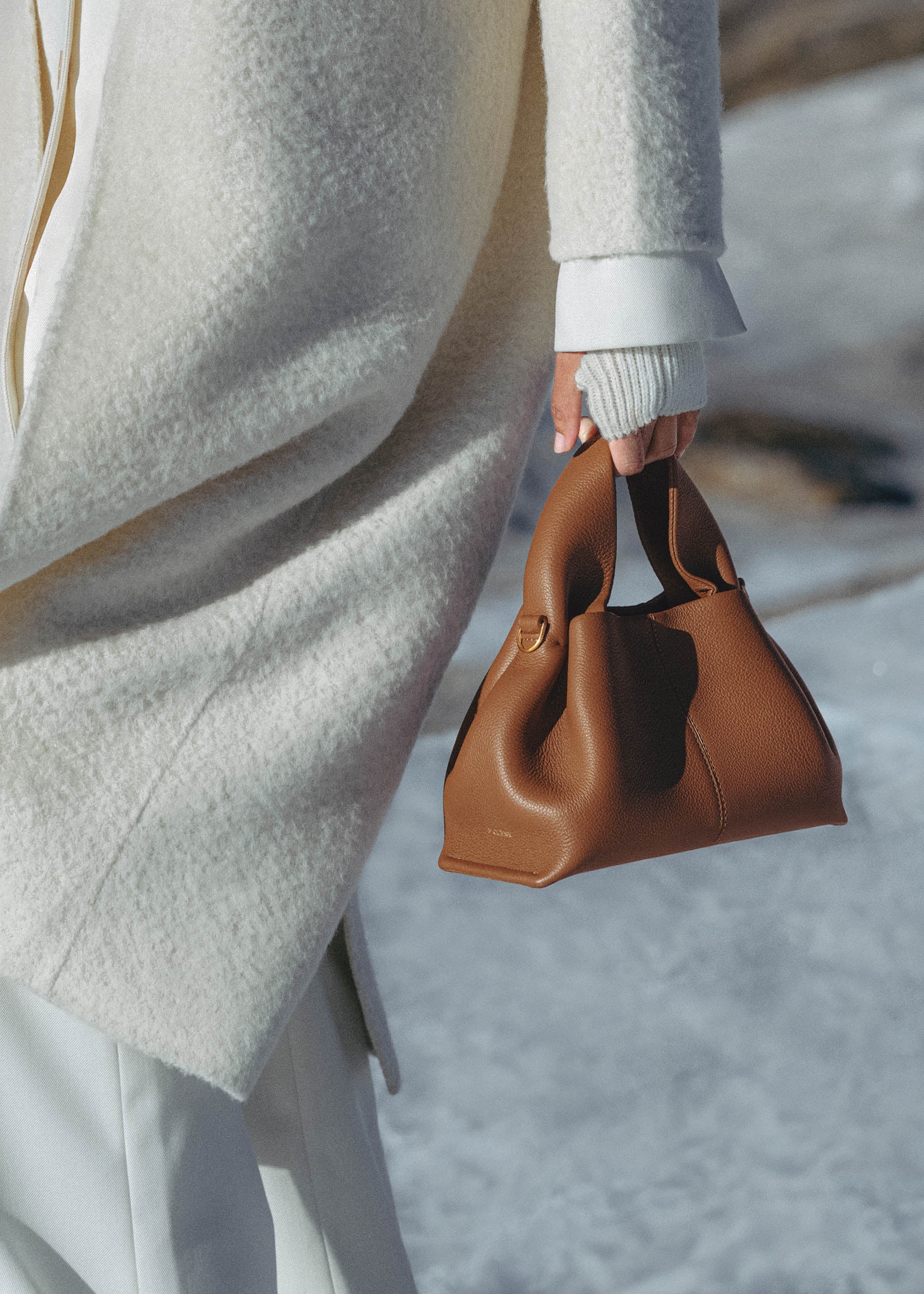 Numéro Neuf Mini - Textured Camel - Image 4